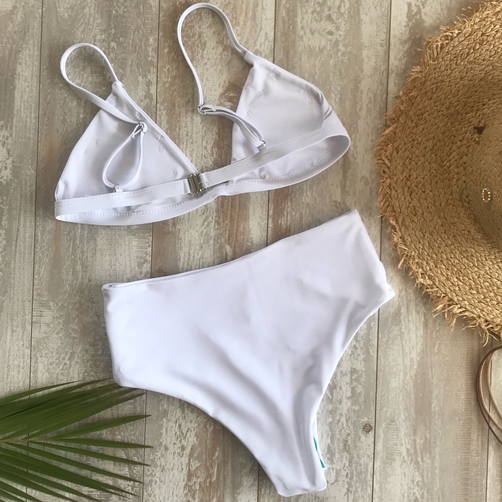 NWT Floral Embroidered white bikini 🌹 - Picture 4 of 6
